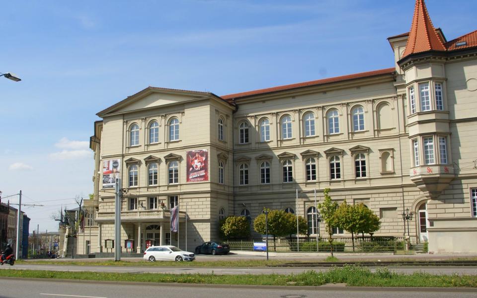 K & K Kongress- und Kulturzentrum aus Halle (Saale) 2