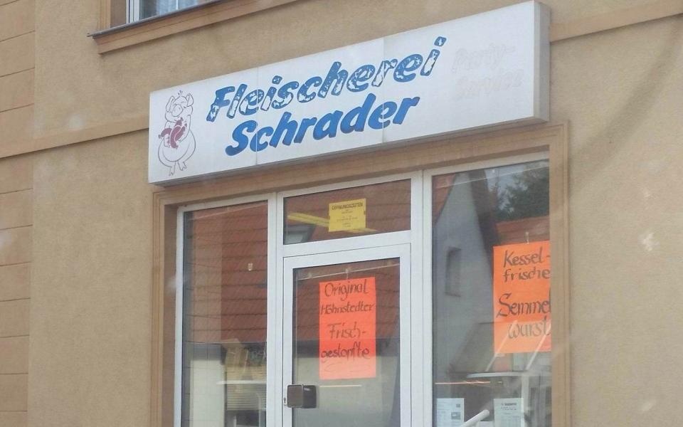 Fleischerei-Schrader, Hauptstraße aus Höhnstedt