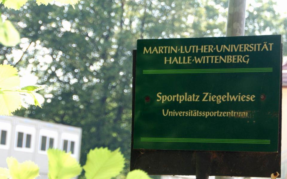 Uni Sportplatz Ziegelwiese aus Halle (Saale) 2