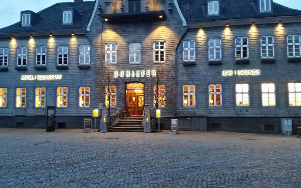 Aussenansicht vom Schiefer - Hotel - Restaurant - Bar am Markt in Goslar Bild 2