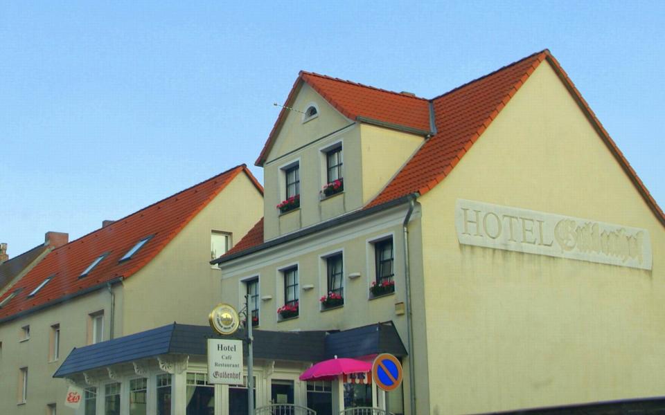 Hotel Guldenhof mit Restaurant und Café in der Silberhöhe Beesen von Halle (Saale) 2