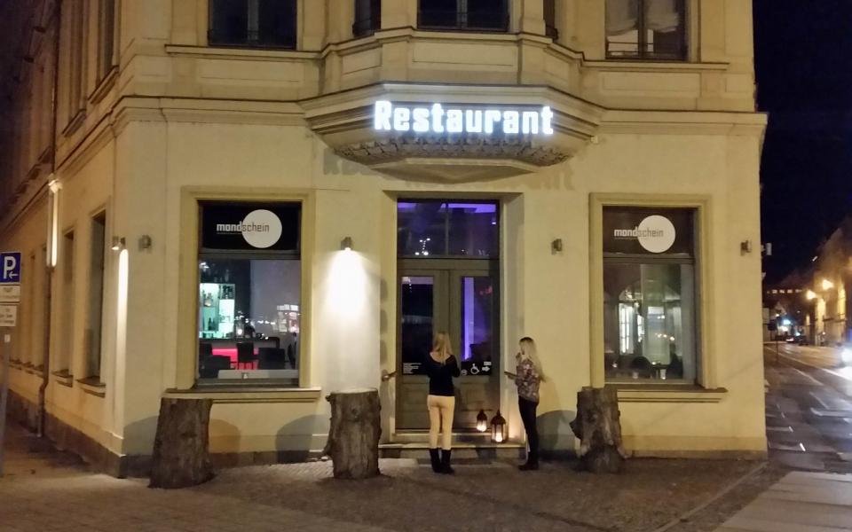 Aussenansicht vom Mondschein - Dunkelrestaurant & Lounge in Leipzig  2