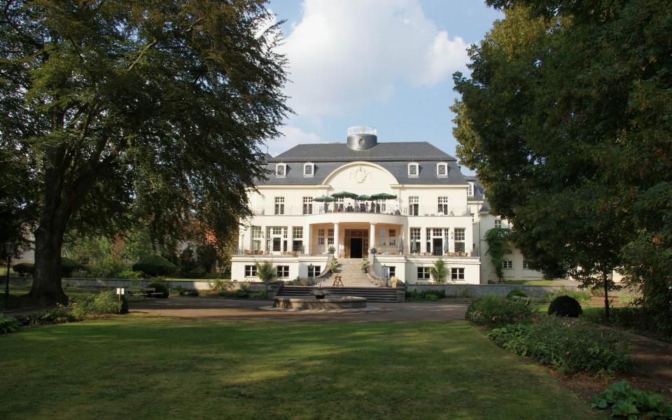Hotel Garni Schloss aus Teutschenthal 3