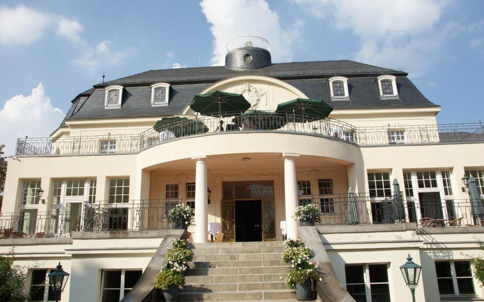 Hotel Garni Schloss aus Teutschenthal 12