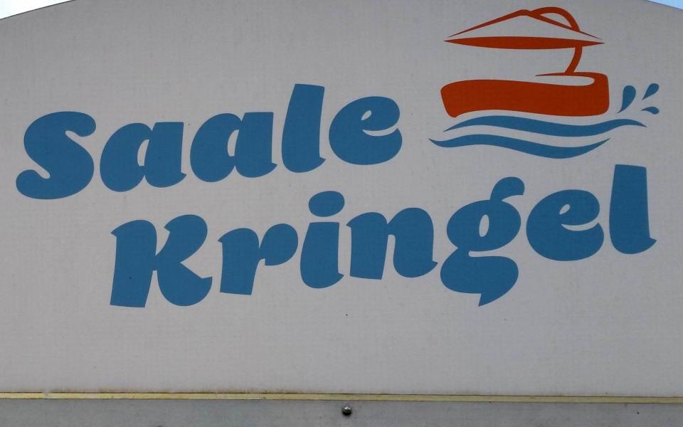 Grill- und Partyboot - Saale-Kringel aus Halle (Saale) 3