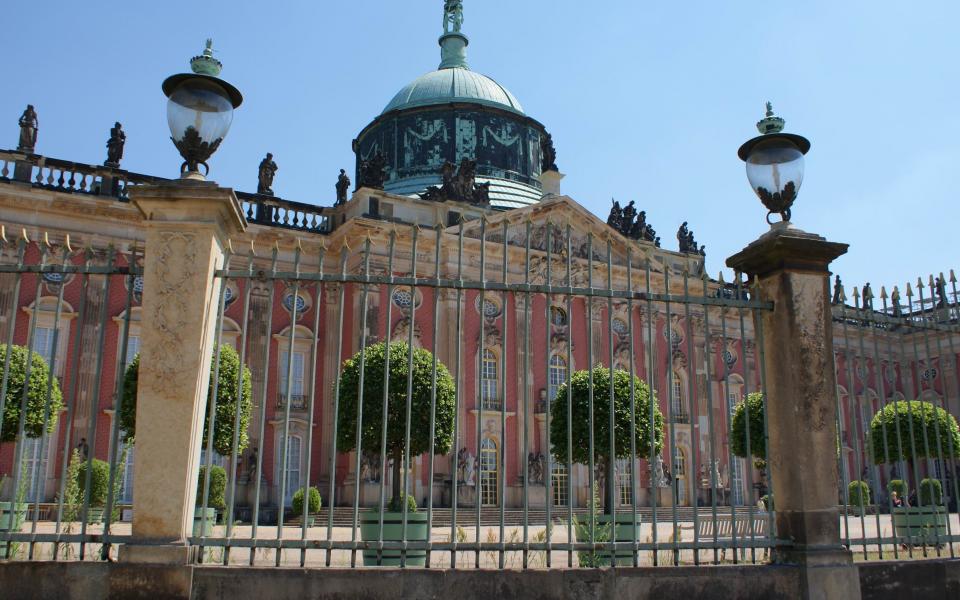 Neues Palais im Sanssouci Park aus Potsdam 5