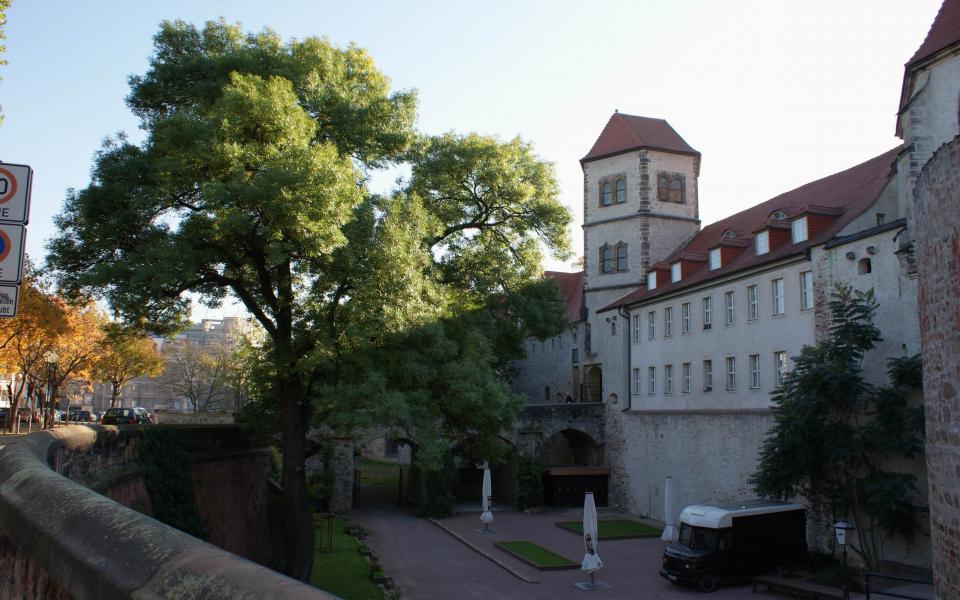 Burggraben der Moritzburg, Friedemann-Bach-Platz, Stadtmitte aus Halle (Saale) 3
