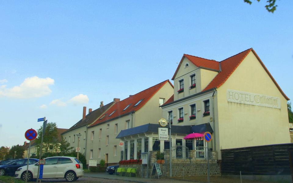 Hotel Guldenhof mit Restaurant und Café in der Silberhöhe Beesen von Halle (Saale) 3