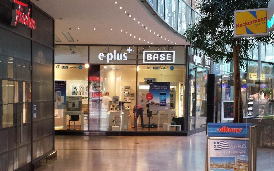 BASE / E-Plus Shop - Stadtcenter Rolltreppe, Große Ulrichstraße, Zentrum aus Halle (Saale)