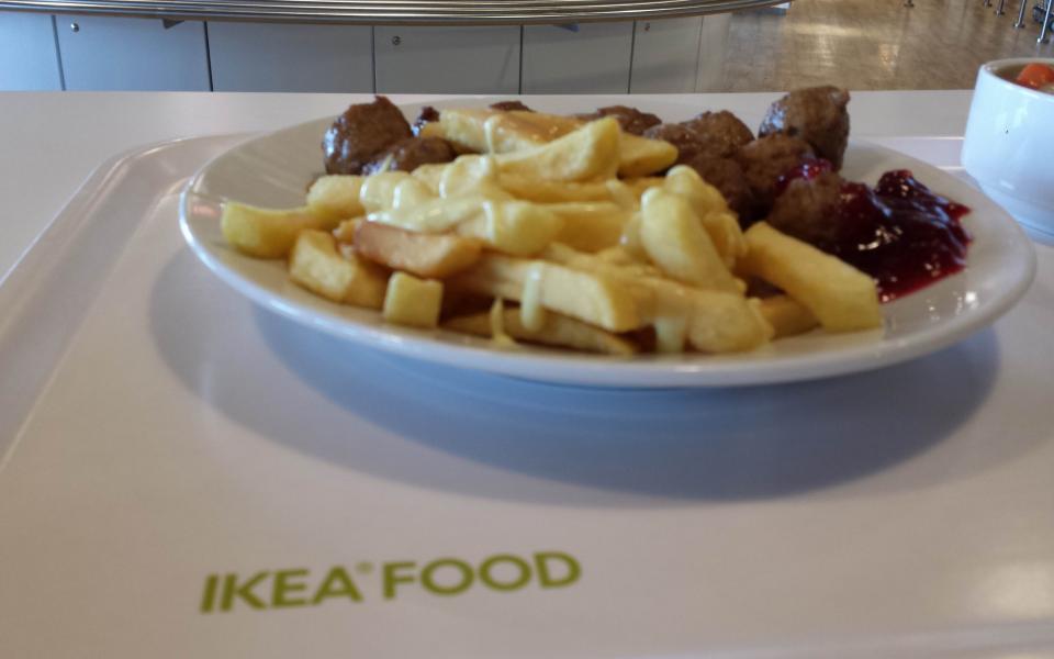 Essen im Restaurant im IKEA Halle-Leipzig Foto 1