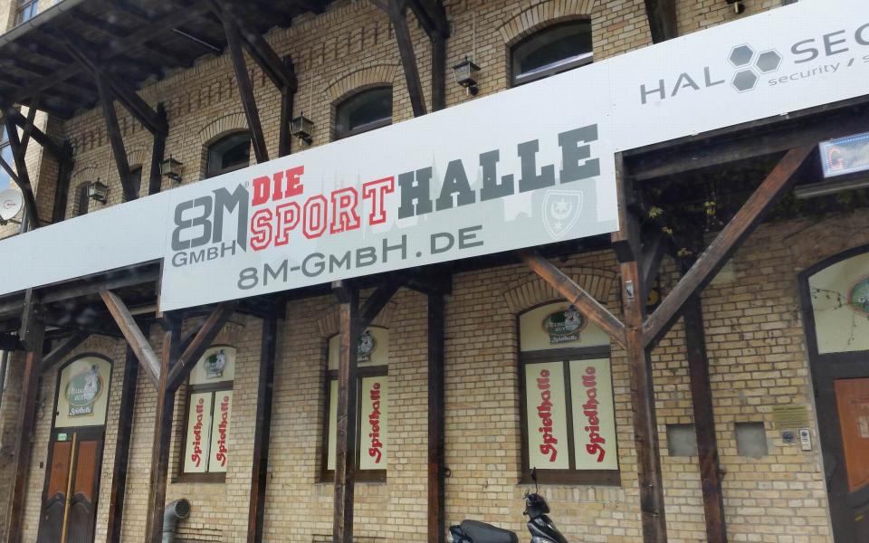 8M Die SportHalle aus Halle (Saale)