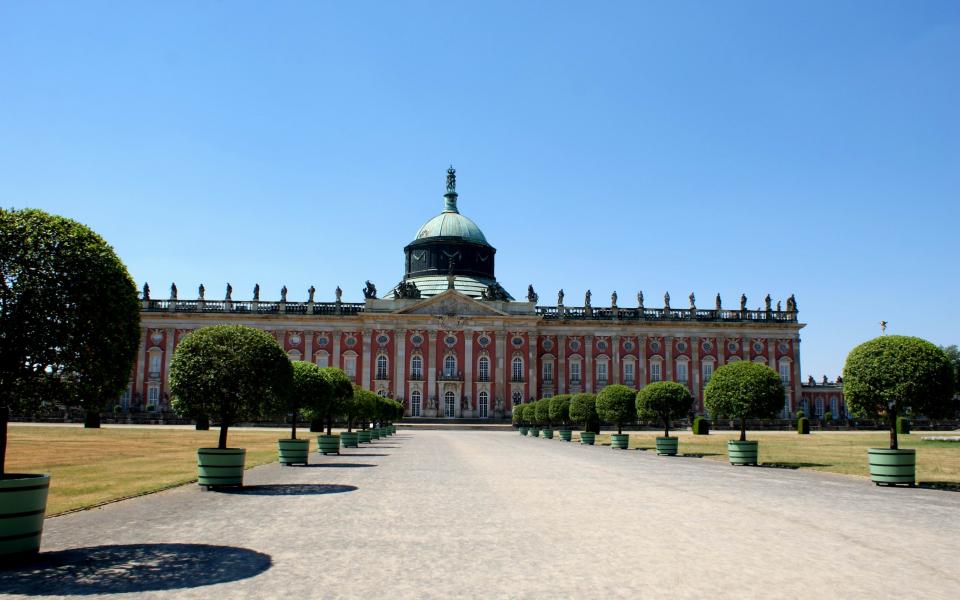 Neues Palais im Sanssouci Park aus Potsdam 8