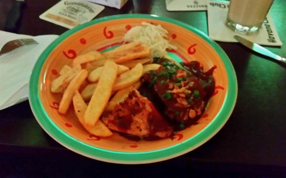 Chicken Teller mit BBQ Suace im Millers - American Bar aus Halle (Saale)