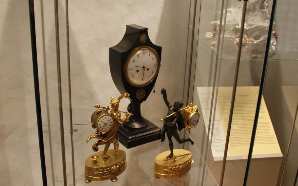 Uhrenausstellung Wunder-Werk Taschen-Uhr - Schloss Neuenburg Bild 4
