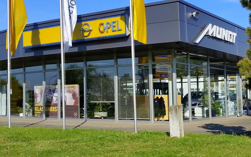 Autohaus Mundt - Neustadt Opel & Chevrolet, Göttinger Bogen, Westliche Neustadt aus Halle (Saale)