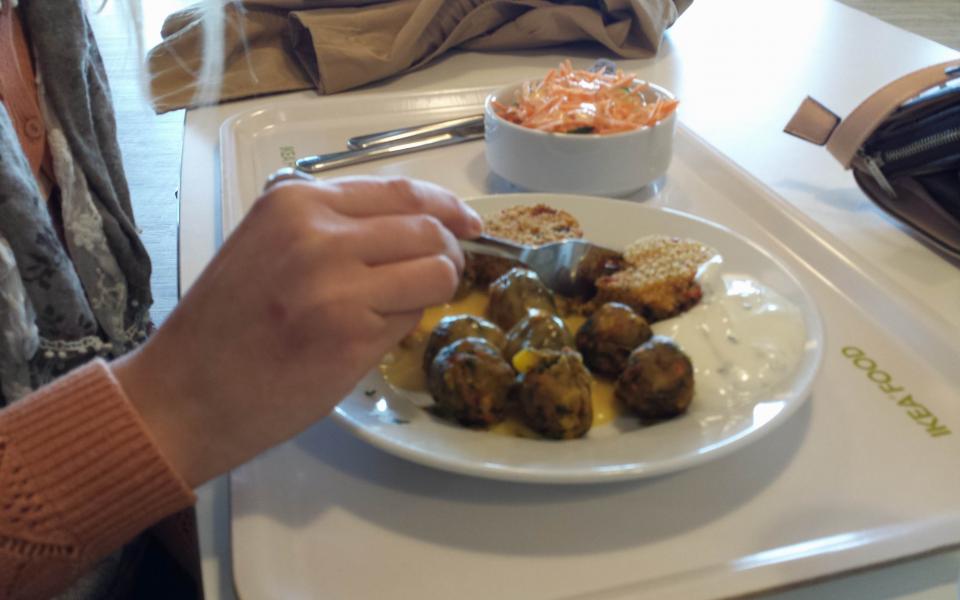 lecker Essen im Restaurant im IKEA Halle-Leipzig Foto 3