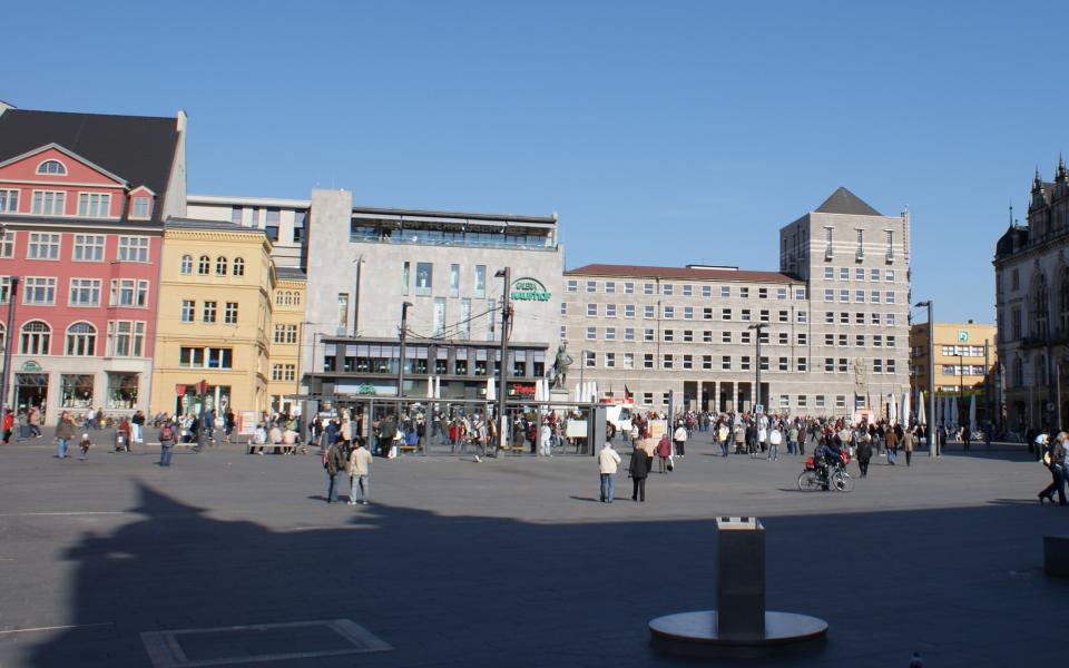 Marktplatz, Rathaus und Kaufhof von Halle-Saale Bild 1