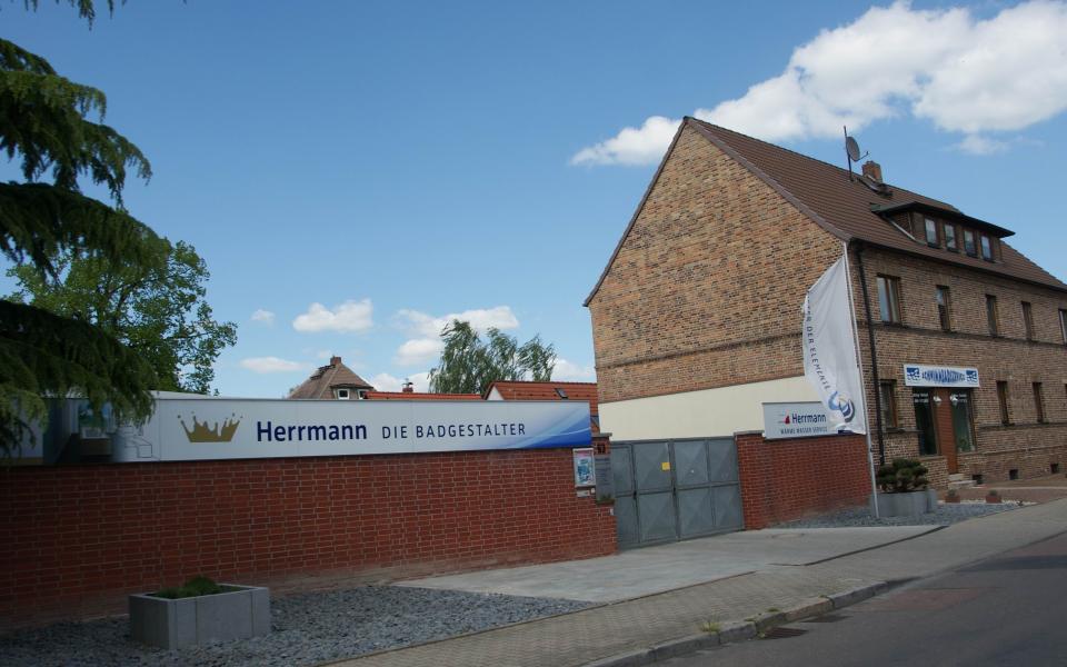 Herrmann - DIE BADGESTALTER Nietleben aus Halle (Saale) 2