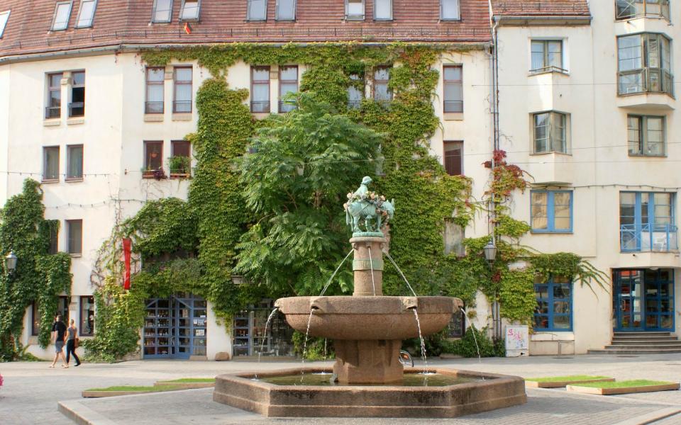 Eselsbrunnen auf dem Alten Markt aus Halle (Saale) 1