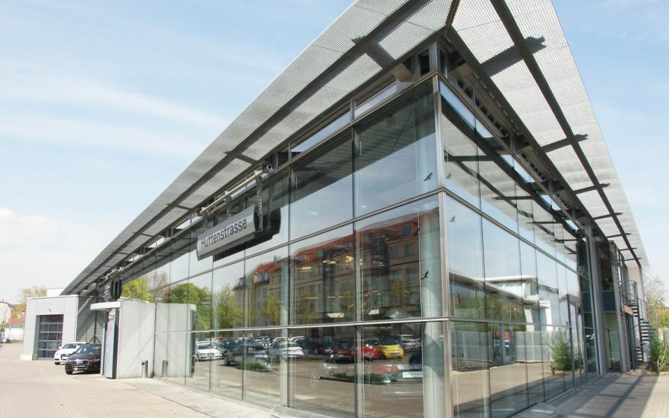 AUDI & VW Autohaus Huttenstrasse aus Halle (Saale) 7