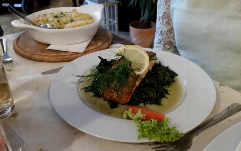 Essen im Diana's Restaurant & Café aus Teutschenthal