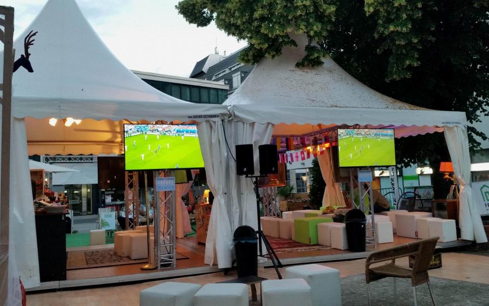 Public Viewing zur Fußball EM beim Wohn- & Spargeschäft - FROHE ZUKUNFT aus Halle (Saale) 7