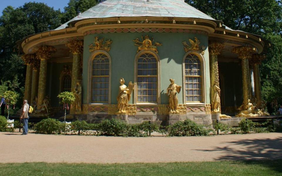 Chinesisches Haus im Park Sanssouci aus Potsdam 4