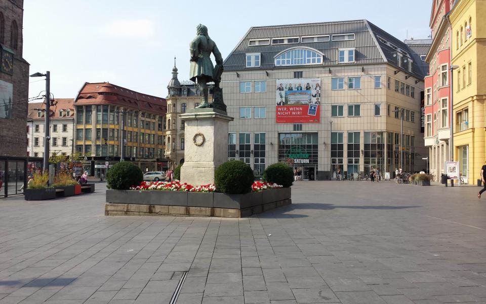 Händel Denkmal auf dem Markt aus Halle (Saale) 1