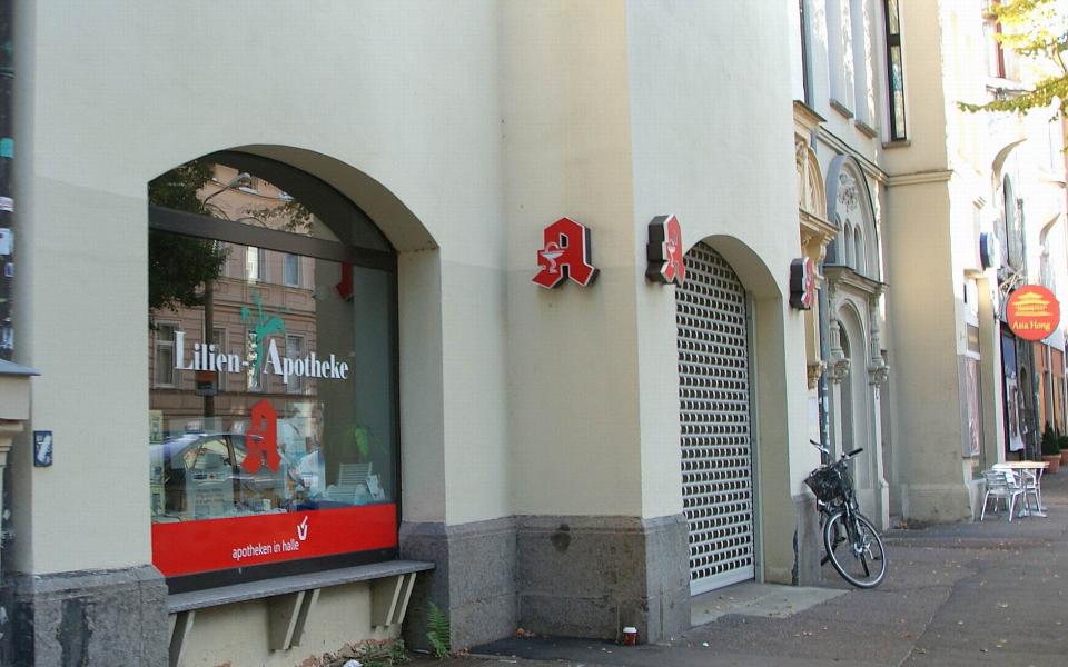 Lilien-Apotheke in der Bernburger Straße  von Halle (Saale)