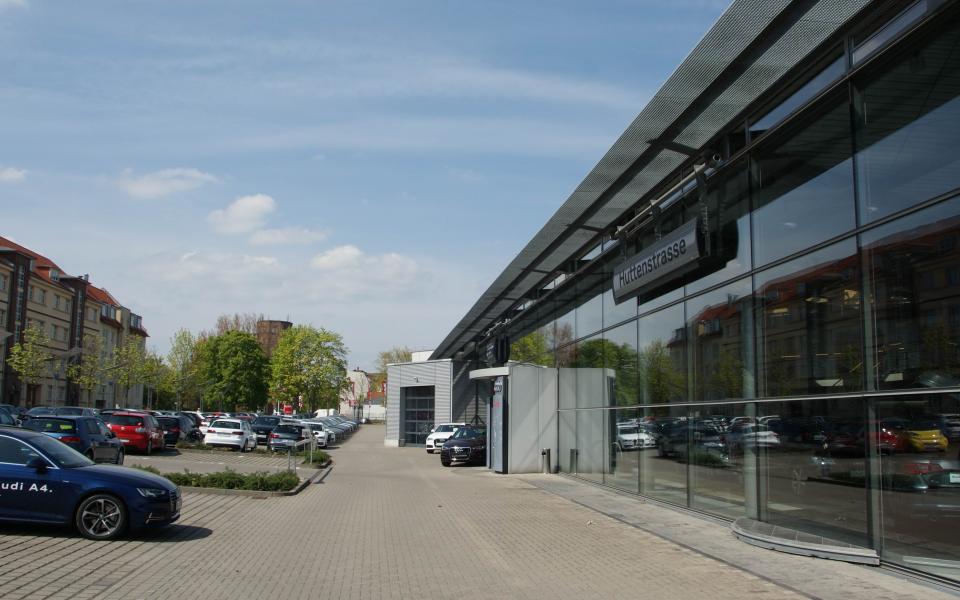 AUDI & VW Autohaus Huttenstrasse aus Halle (Saale) 8