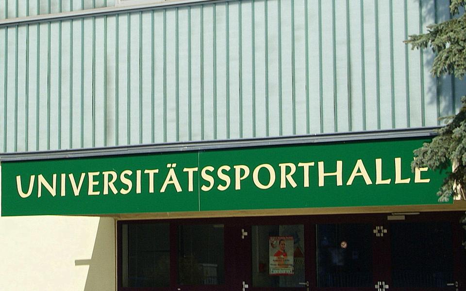 Universitätssporthalle Selkestraße aus Halle (Saale)