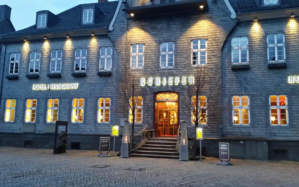 Aussenansicht vom Schiefer - Hotel - Restaurant - Bar am Markt in Goslar Bild 3