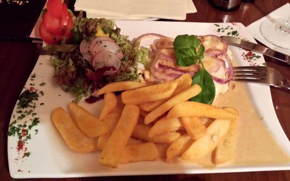 lecker Essen im Mo's Daniel's - Bar Cafe Lounge aus Halle (Saale)