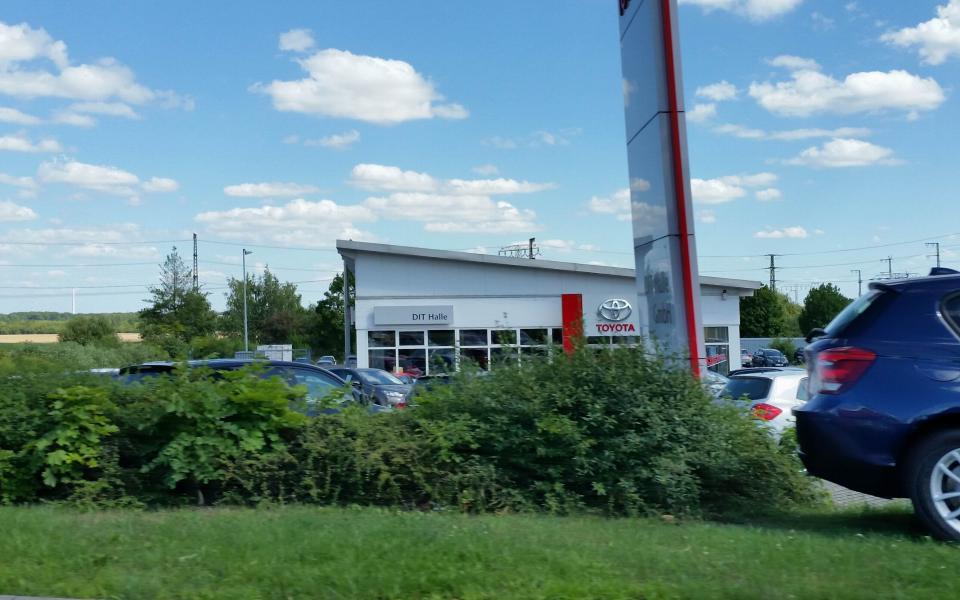 Toyota Autohaus DiT Halle GmbH - Filiale Angersdorf, Lauchstädter Straße aus Angersdorf 3