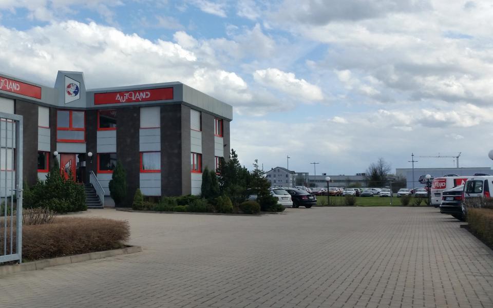 Autoland Zentrale & Autohaus mit Werkstatt, Werner-von-Siemens-Straße aus Brehna 3