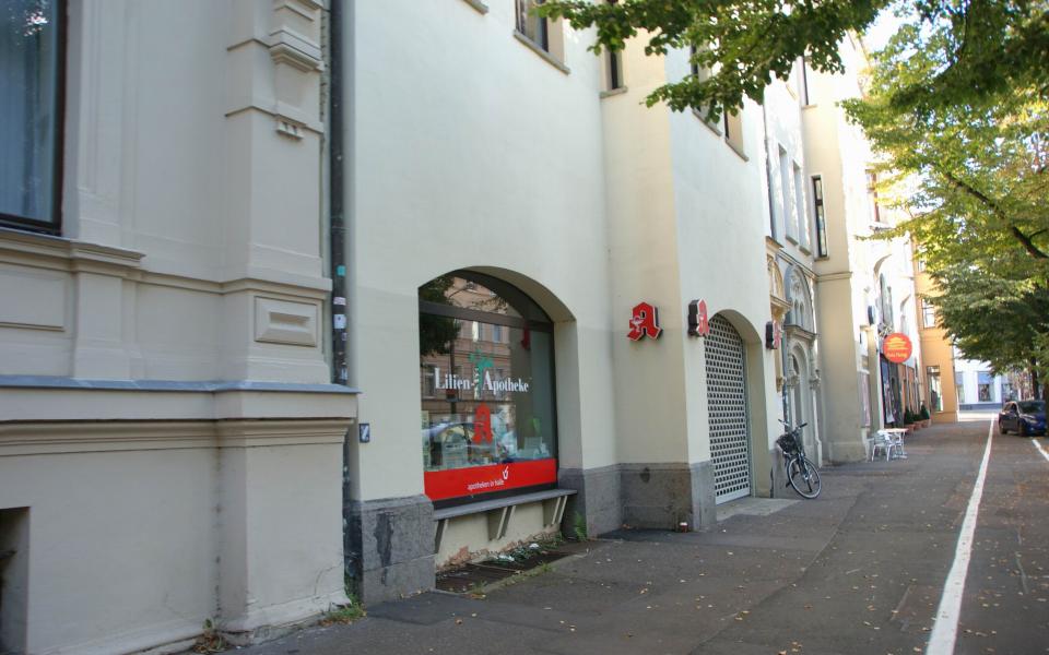 Lilien-Apotheke in der Bernburger Straße  von Halle (Saale) 3