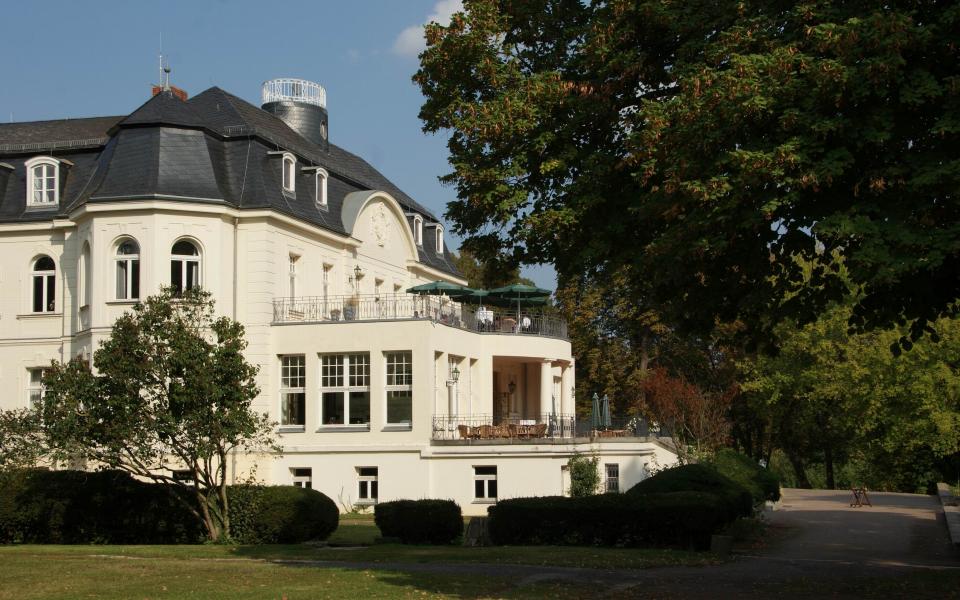 Hotel Garni Schloss aus Teutschenthal 16