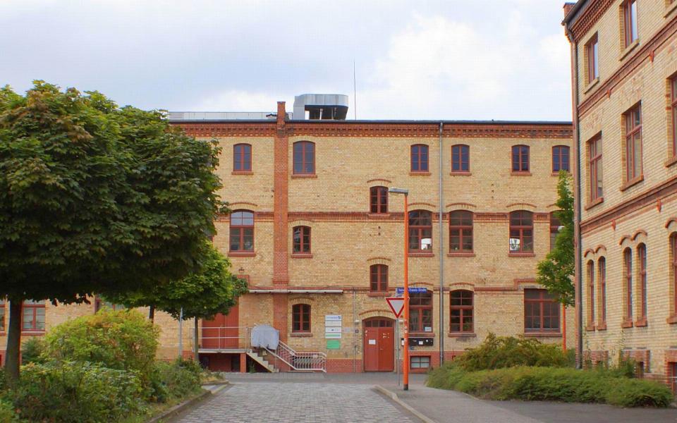 Begegnungszentrum der Jugendwerkstatt Frohe Zukunft, Heinrich-Franck-Straße aus Halle (Saale) 2