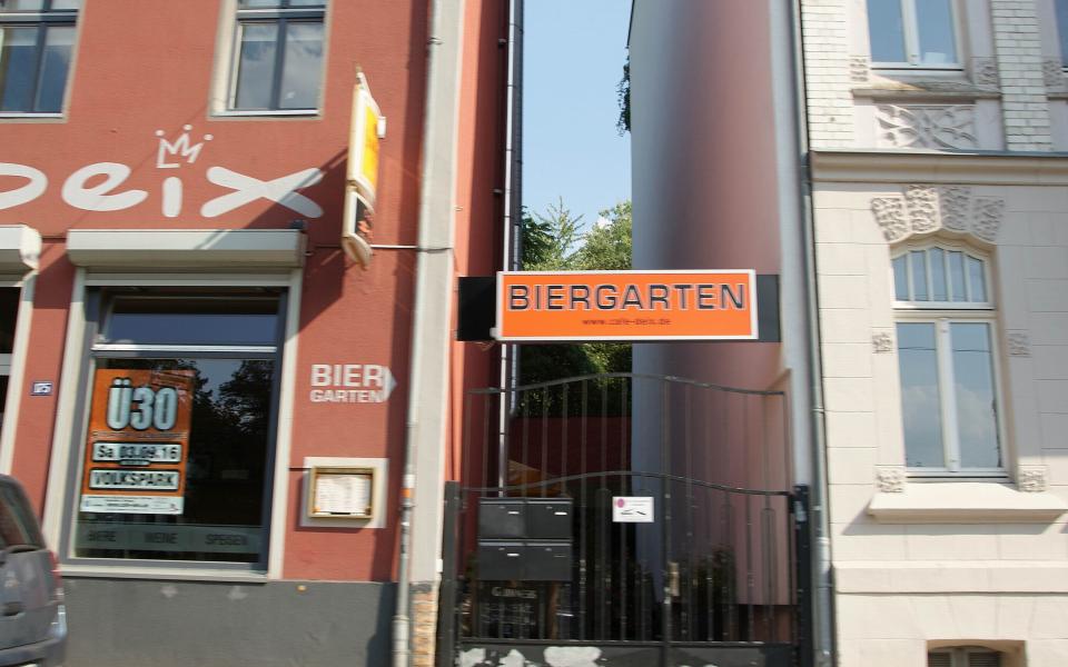 Biergarten Café Deix in der Seebener Straße 175 am Zoo von Halle (Saale) 2