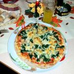 kleine leckere Spinatpizza mit Knoblauch in der Pizzeria Da Luca Teutschenthal