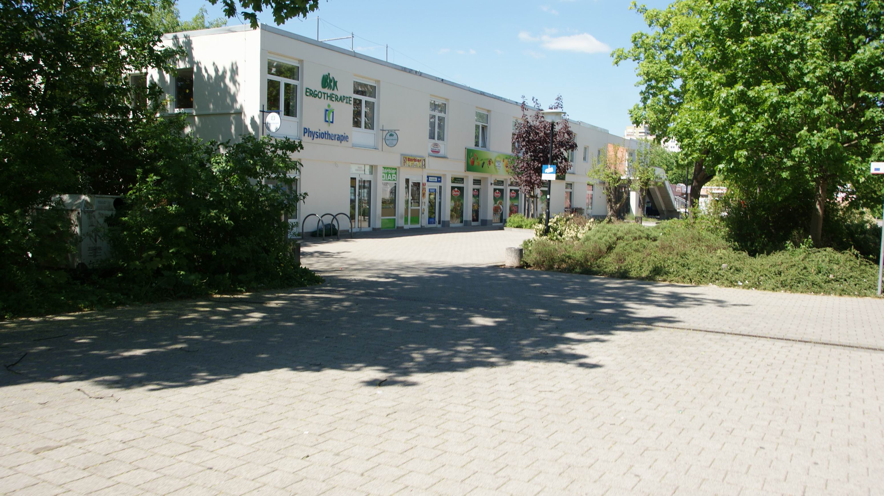 IBKM Praxen - Halle II